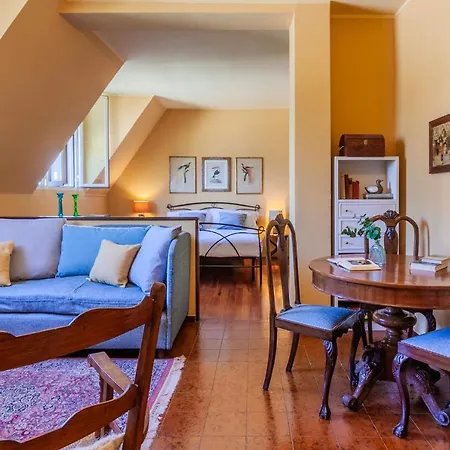 Gothic By Wonderful Italy