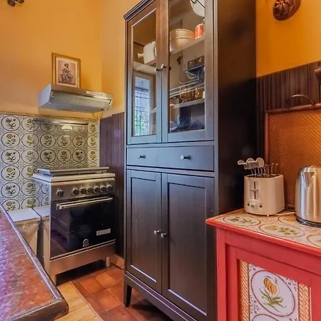 Gothic By Wonderful Italy Bellagio