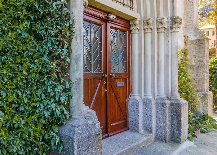 Gothic By Wonderful Italy