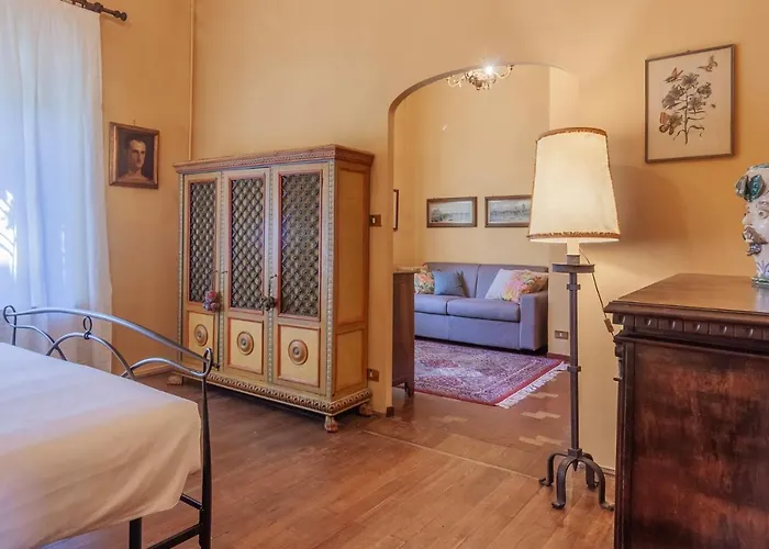 Gothic By Wonderful Italy