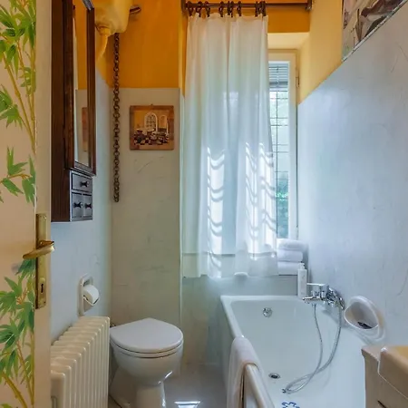 Gothic By Wonderful Italy